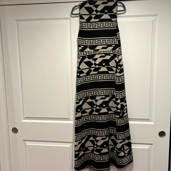 Free Shipping  - NWT Alice+Olivia REASONABLE offers considered - Picture 5 of 7